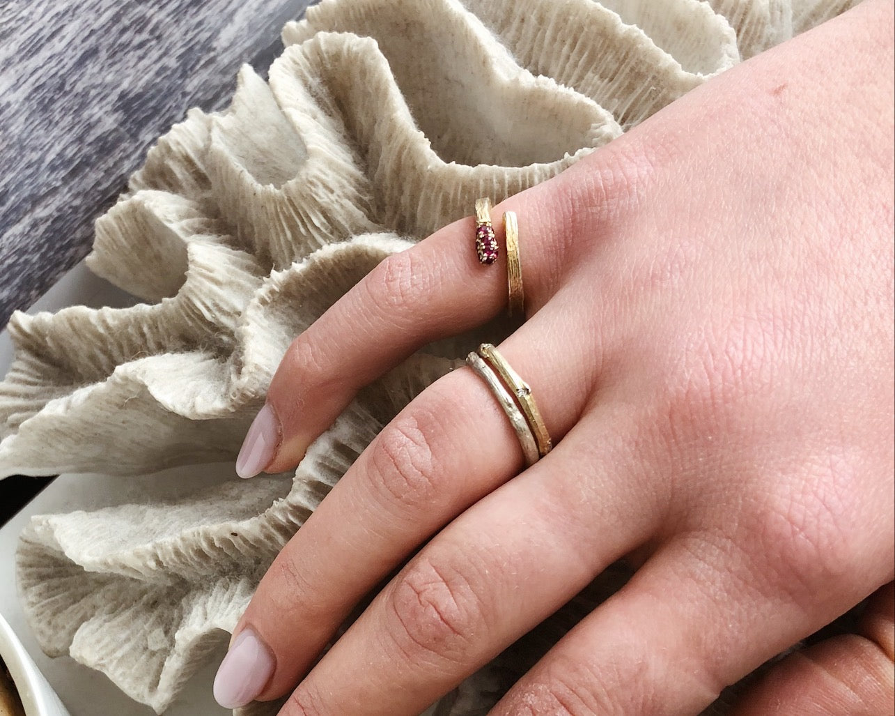 Kaja Erika Jorgensen 18k yellow gold and rubies Luz Matchstick Ring