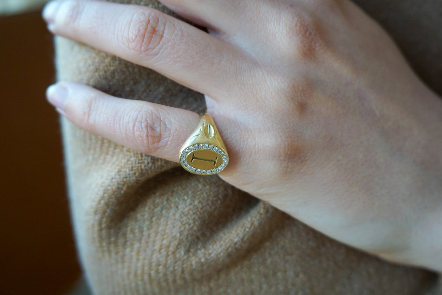 Kaja Erika Jorgensen 18k yellow gold Scarab Signet Ring - with Diamonds