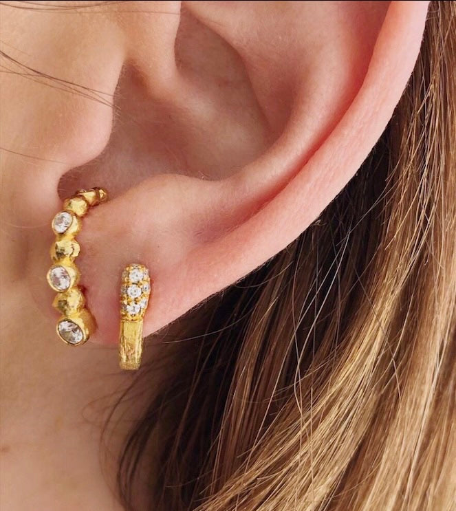 Kaja Erika Jorgensen 18k gold Celeste suspender earring wit Diamonds